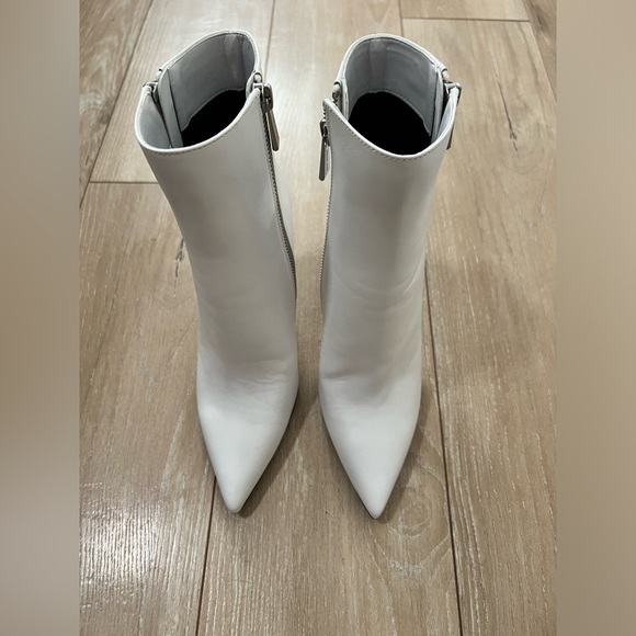 Michael Kors White booties - Picture 3 of 6